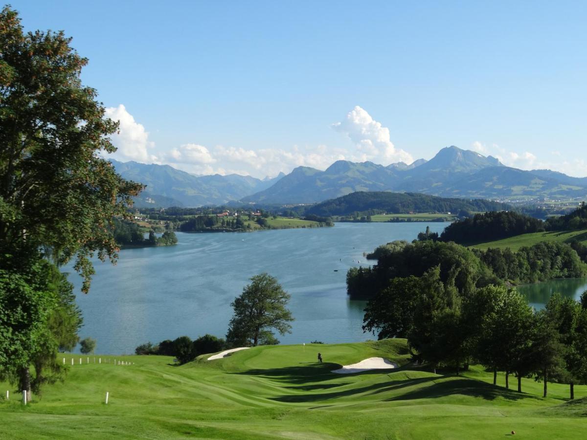Golf De La Gruyere Pont-la-Ville Exterior foto